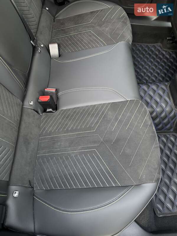 Позашляховик / Кросовер Peugeot 2008 2023 в Києві фото 28 Позашляховик / Кросовер Peugeot 2008 2023 в Києві