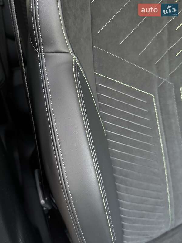 Позашляховик / Кросовер Peugeot 2008 2023 в Києві фото 38 Позашляховик / Кросовер Peugeot 2008 2023 в Києві