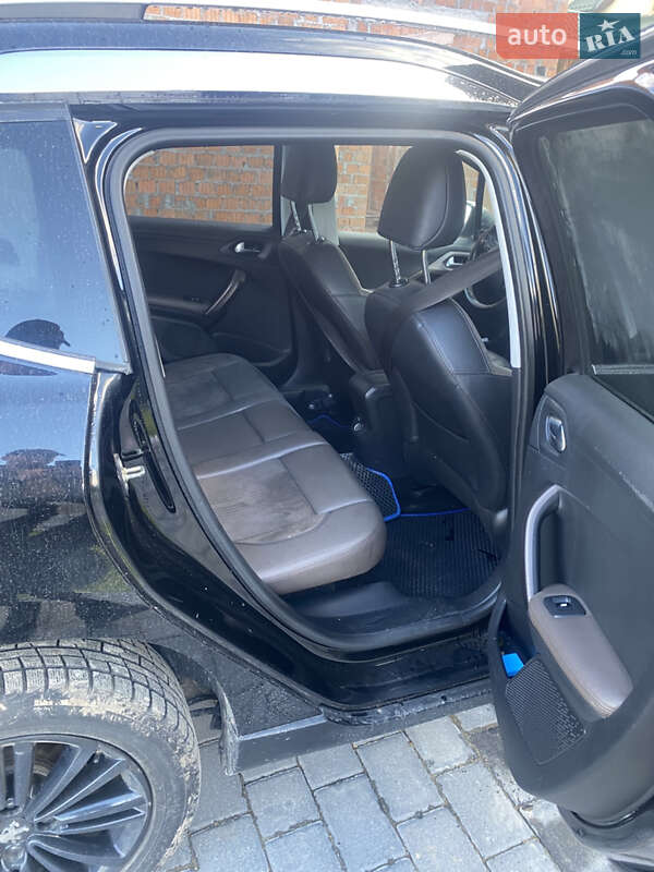 Внедорожник / Кроссовер Peugeot 2008 2013 в Львове фото 20 Внедорожник / Кроссовер Peugeot 2008 2013 в Львове