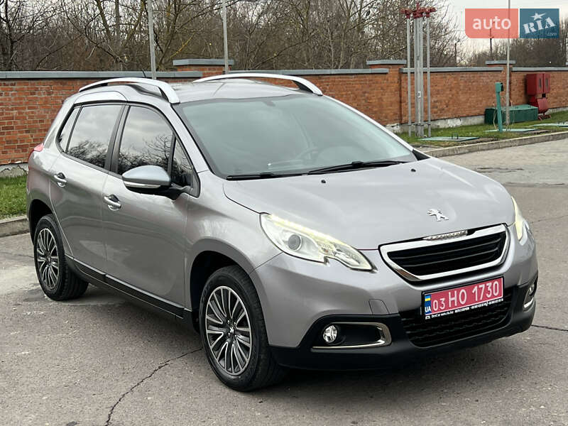 Внедорожник / Кроссовер Peugeot 2008 2015 в Дрогобыче
