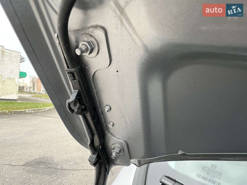 Внедорожник / Кроссовер Peugeot 2008 2015 в Дрогобыче