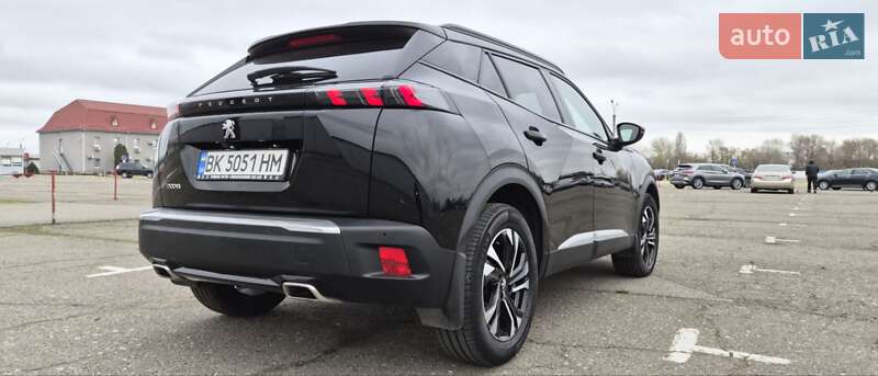 Внедорожник / Кроссовер Peugeot 2008 2021 в Киеве