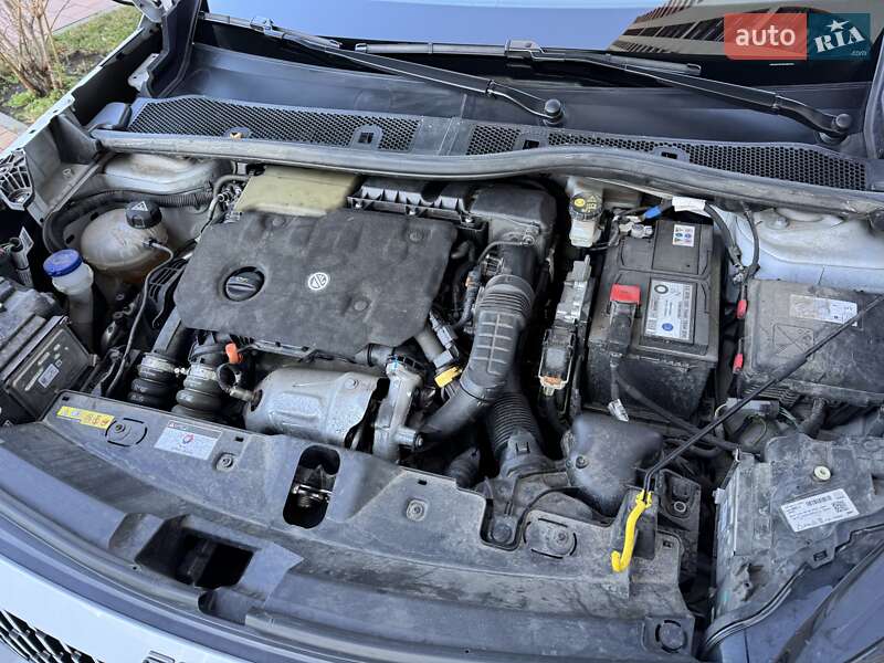 Внедорожник / Кроссовер Peugeot 2008 2023 в Киеве