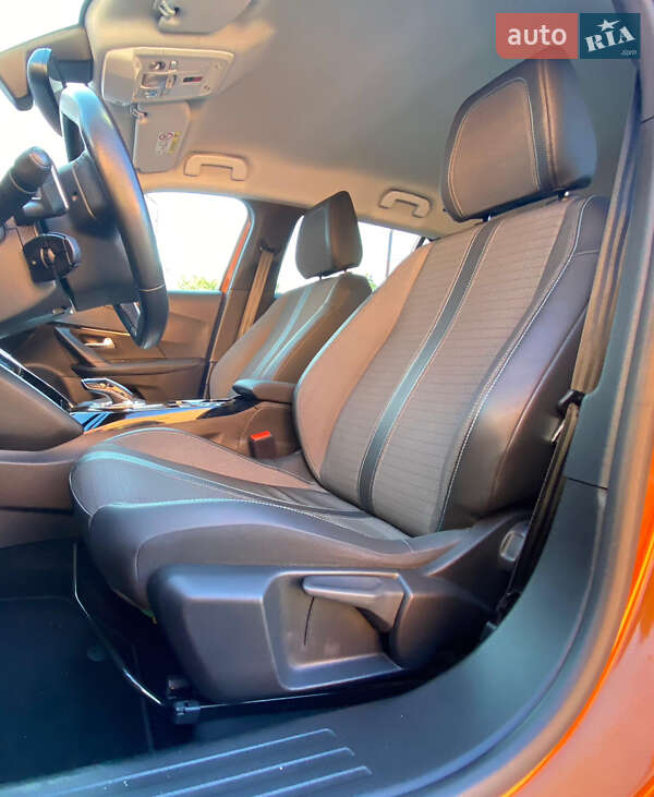 Внедорожник / Кроссовер Peugeot 2008 2021 в Ровно