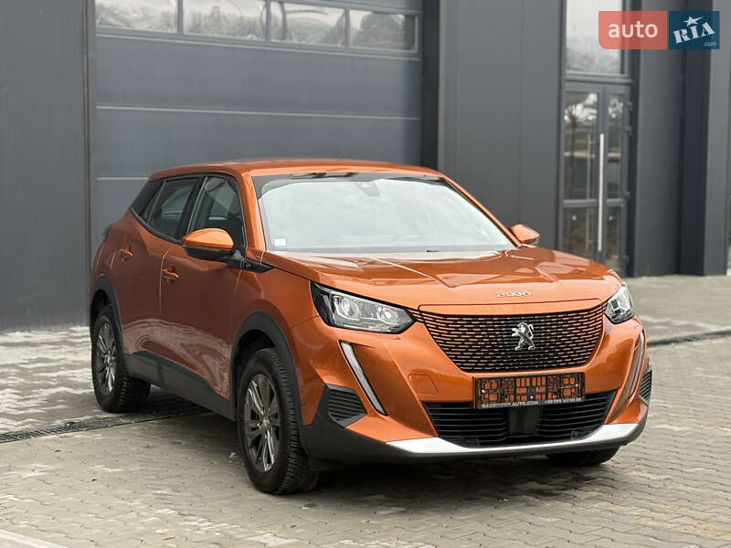 Внедорожник / Кроссовер Peugeot 2008 2021 в Городке