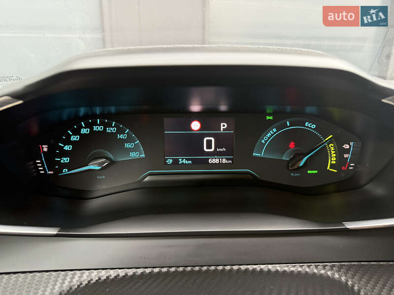 Внедорожник / Кроссовер Peugeot 2008 2021 в Городке