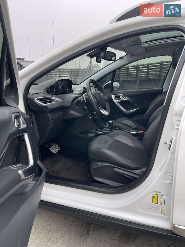 Внедорожник / Кроссовер Peugeot 2008 2015 в Киеве фото 29 Внедорожник / Кроссовер Peugeot 2008 2015 в Киеве