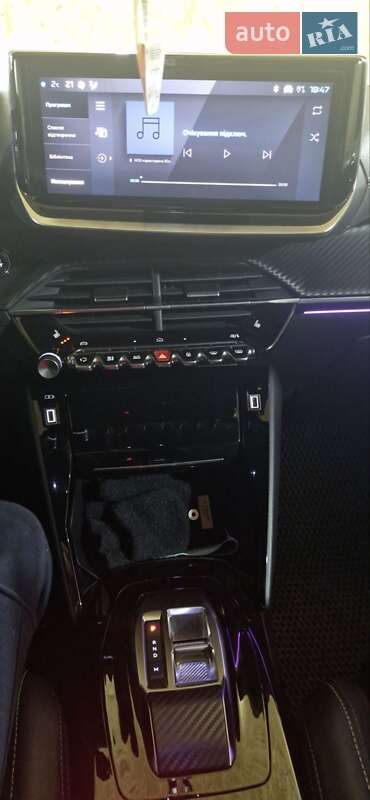 Позашляховик / Кросовер Peugeot 2008 2023 в Краснограді