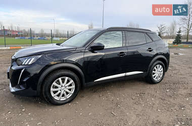 Внедорожник / Кроссовер Peugeot 2008 2021 в Киеве