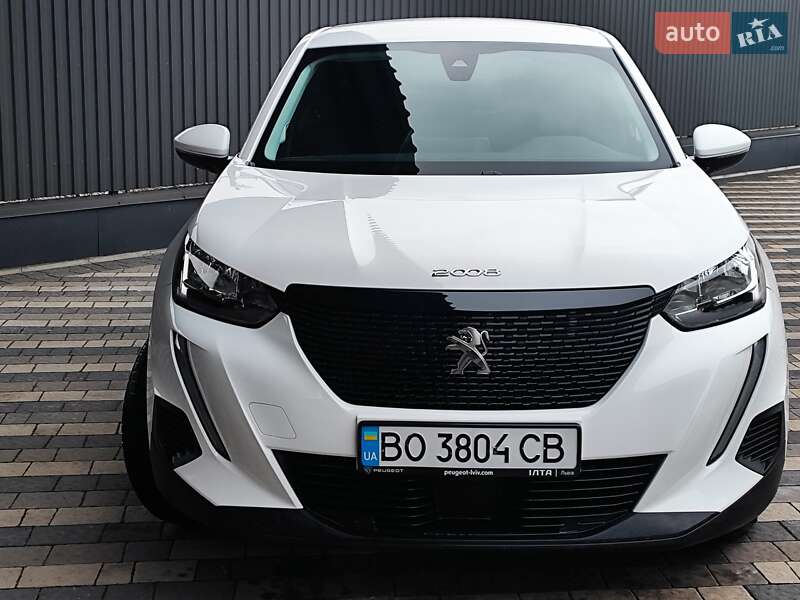 Позашляховик / Кросовер Peugeot 2008 2020 в Львові