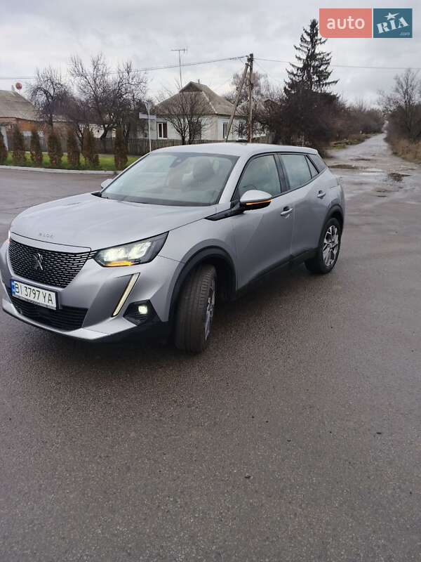 Позашляховик / Кросовер Peugeot 2008 2020 в Полтаві