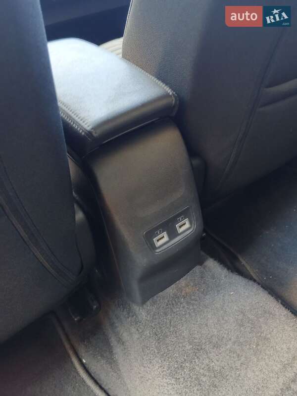 Позашляховик / Кросовер Peugeot 2008 2020 в Полтаві