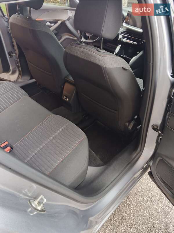 Позашляховик / Кросовер Peugeot 2008 2020 в Полтаві