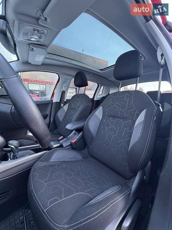 Позашляховик / Кросовер Peugeot 2008 2017 в Львові