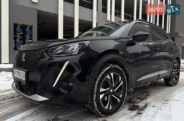 Внедорожник / Кроссовер Peugeot 2008 2021 в Киеве