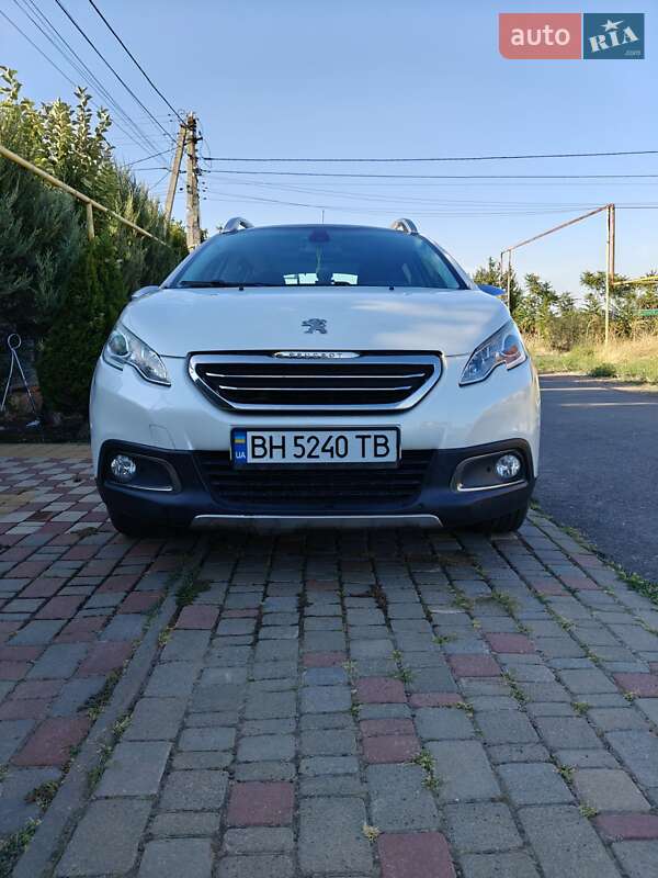 Внедорожник / Кроссовер Peugeot 2008 2015 в Одессе