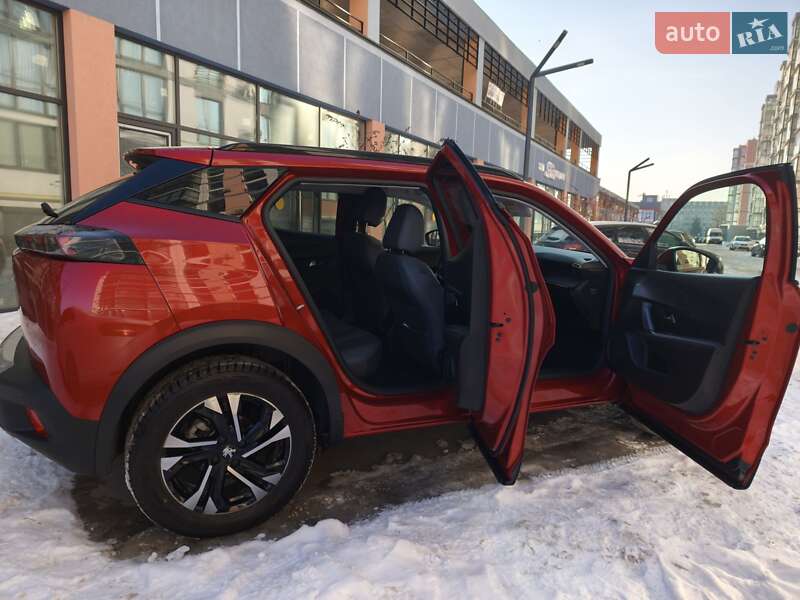 Внедорожник / Кроссовер Peugeot 2008 2020 в Луцке