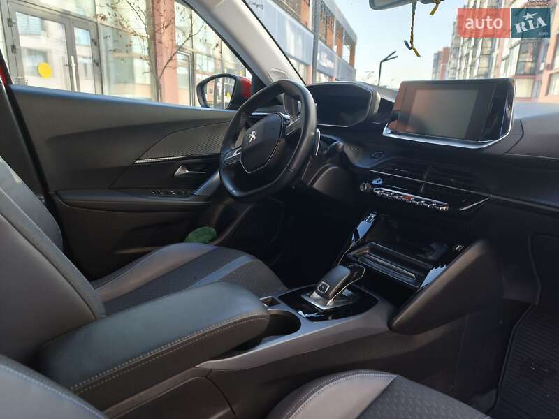 Внедорожник / Кроссовер Peugeot 2008 2020 в Луцке