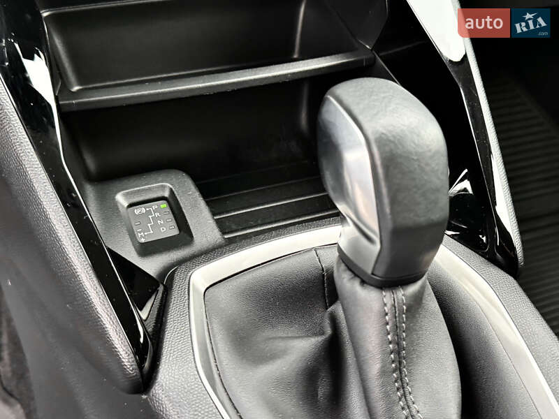 Внедорожник / Кроссовер Peugeot 2008 2021 в Киеве