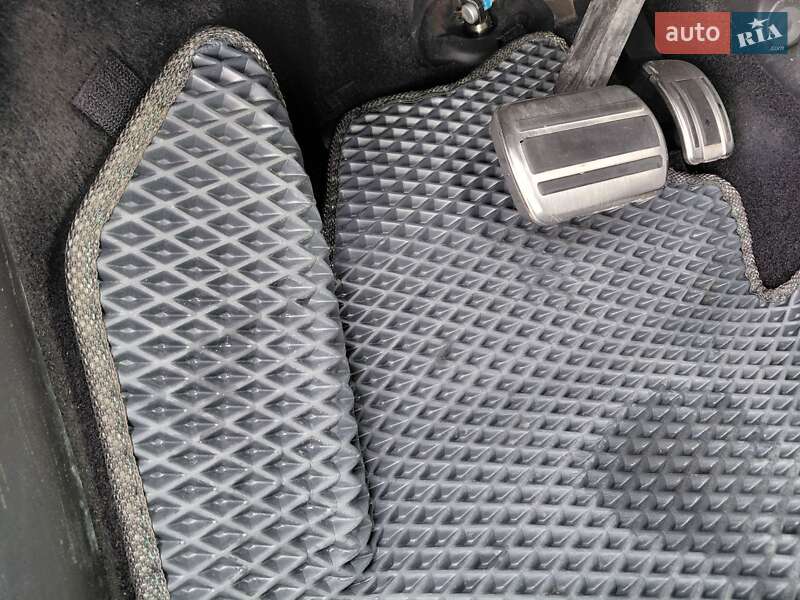 Внедорожник / Кроссовер Peugeot 2008 2021 в Шостке