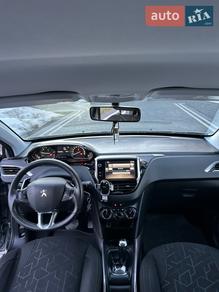 Внедорожник / Кроссовер Peugeot 2008 2016 в Шепетовке