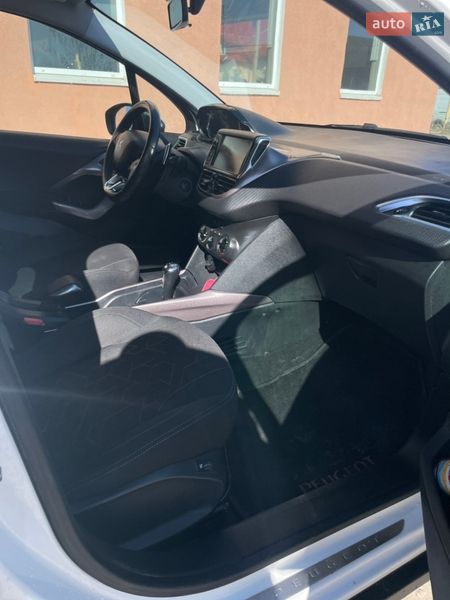 Внедорожник / Кроссовер Peugeot 2008 2014 в Львове