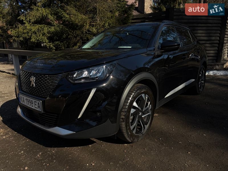 Внедорожник / Кроссовер Peugeot 2008 2021 в Киеве