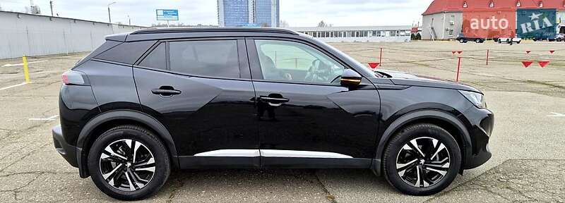 Внедорожник / Кроссовер Peugeot 2008 2021 в Киеве