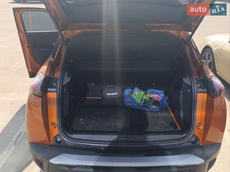 Позашляховик / Кросовер Peugeot 2008 2020 в Києві