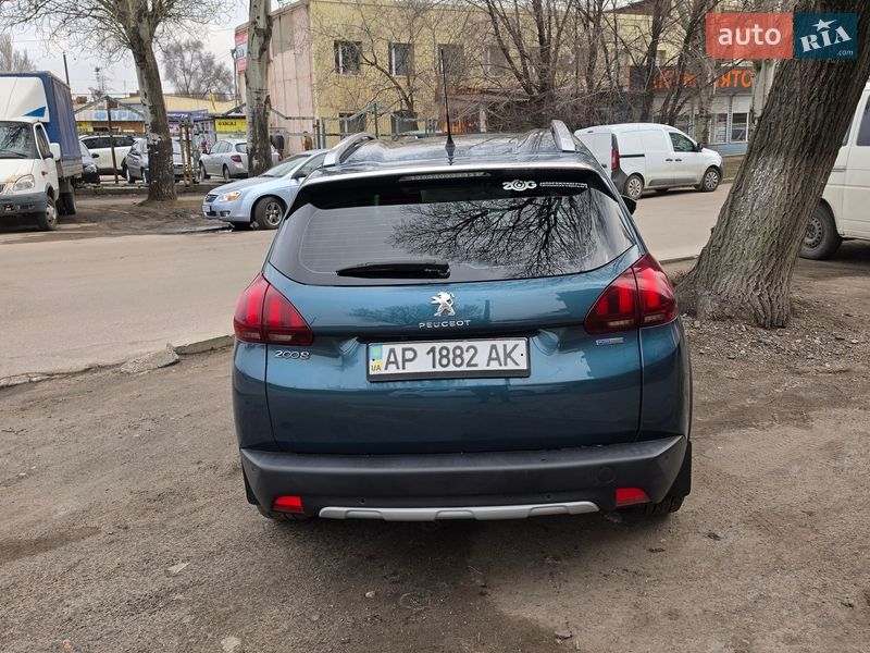 Внедорожник / Кроссовер Peugeot 2008 2016 в Запорожье