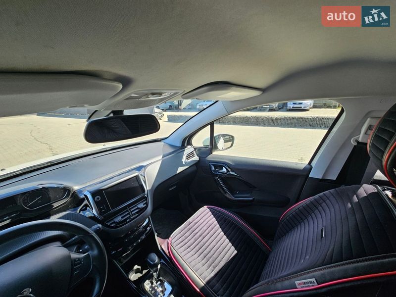 Позашляховик / Кросовер Peugeot 2008 2019 в Львові