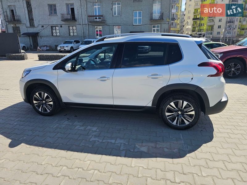 Позашляховик / Кросовер Peugeot 2008 2019 в Львові