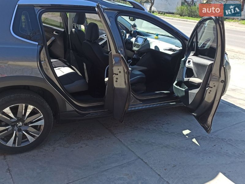 Внедорожник / Кроссовер Peugeot 2008 2016 в Николаеве