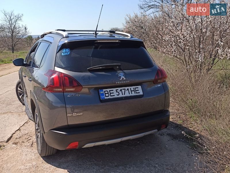 Внедорожник / Кроссовер Peugeot 2008 2016 в Николаеве