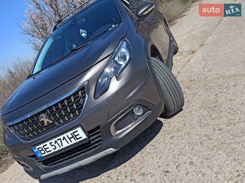 Внедорожник / Кроссовер Peugeot 2008 2016 в Николаеве