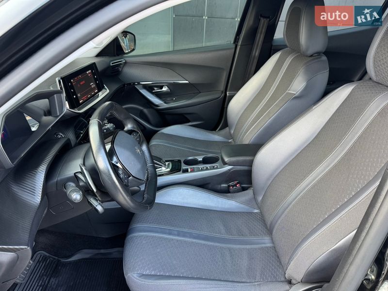 Позашляховик / Кросовер Peugeot 2008 2020 в Києві