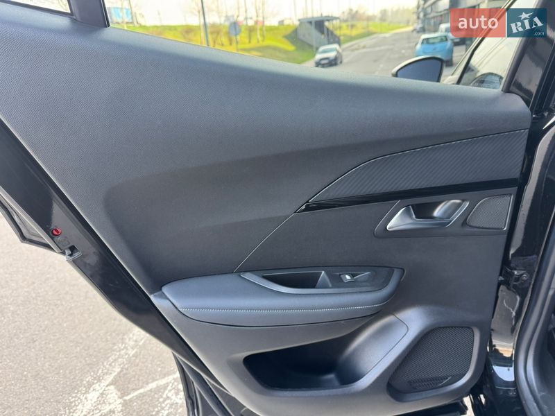 Позашляховик / Кросовер Peugeot 2008 2020 в Києві