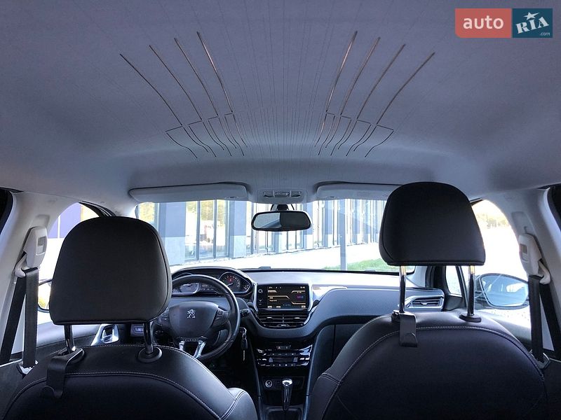 Внедорожник / Кроссовер Peugeot 2008 2014 в Львове