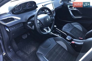 Внедорожник / Кроссовер Peugeot 2008 2014 в Львове