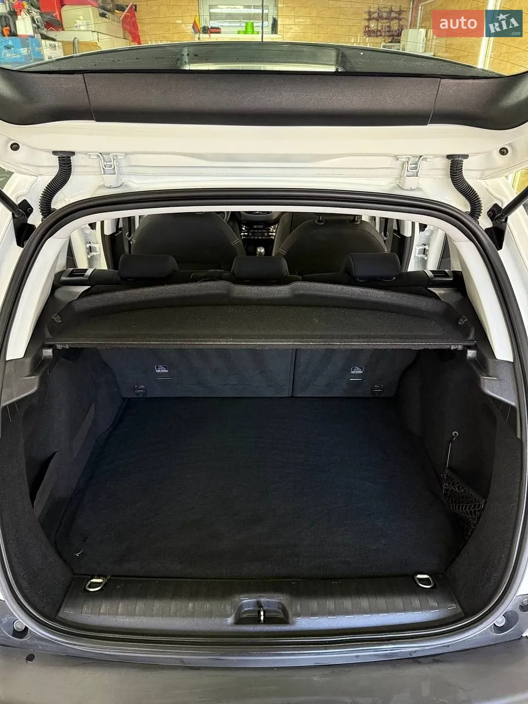 2016 Peugeot 2008 - мініатюра 10