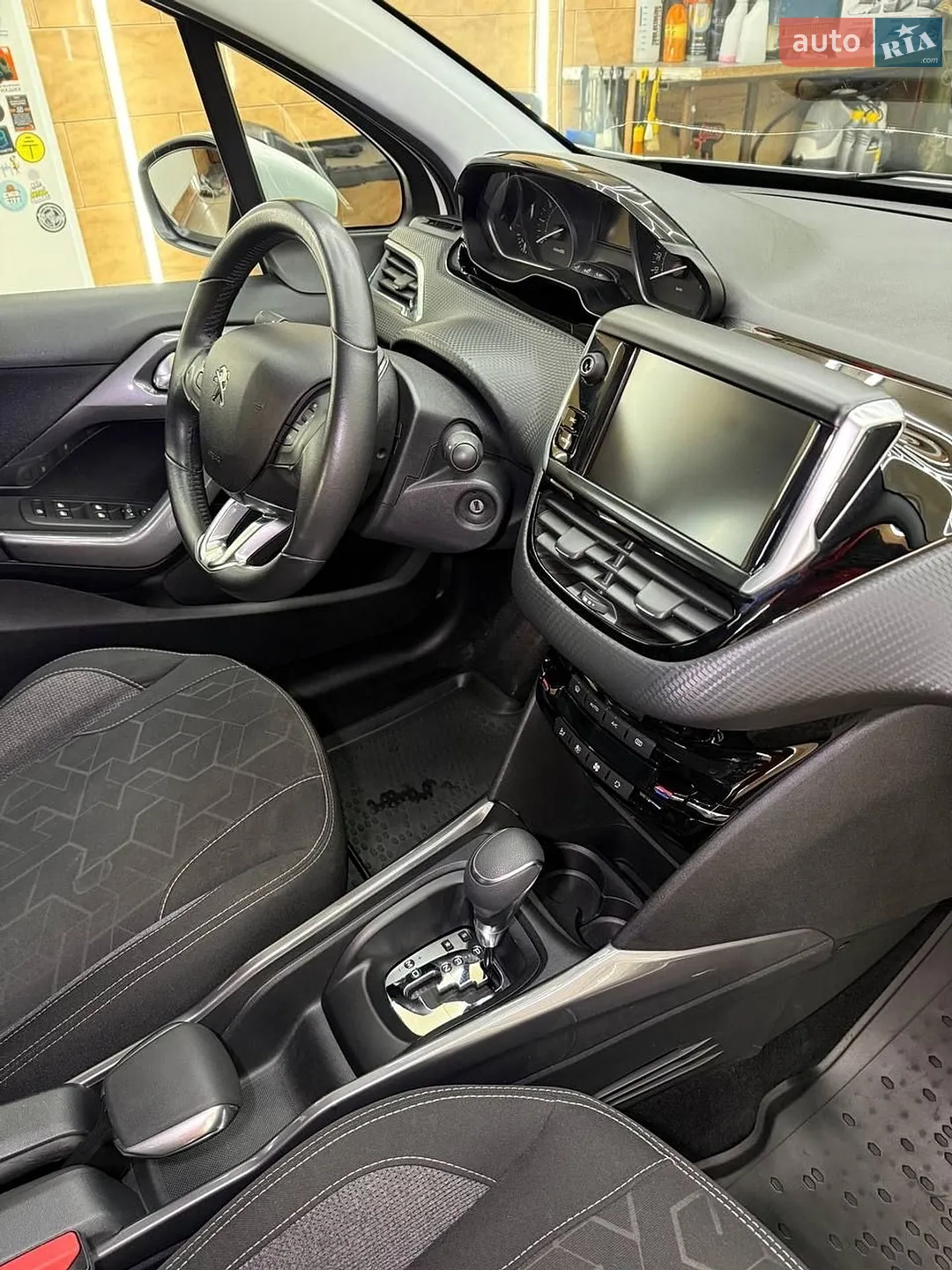 2016 Peugeot 2008 - мініатюра 15