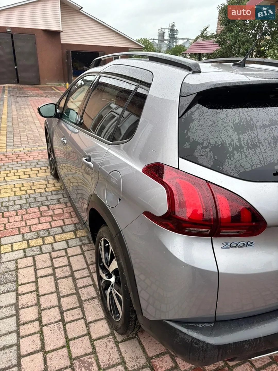 2017 Peugeot 2008 - мініатюра 15