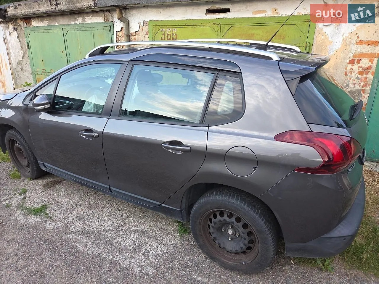 2017 Peugeot 2008 - мініатюра 13