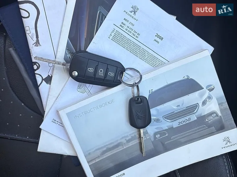 Внедорожник / Кроссовер Peugeot 2008 2014 в Львове документ