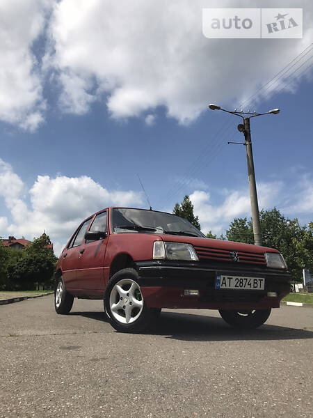 Хэтчбек Peugeot 205 1988 в Калуше