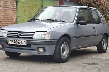 Хетчбек Peugeot 205 1990 в Вінниці