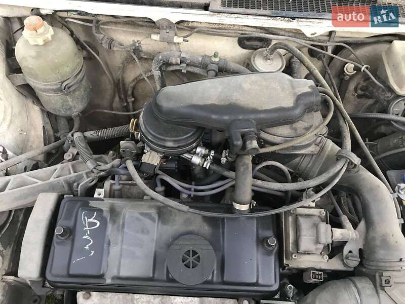 Хетчбек Peugeot 205 1988 в Яворові