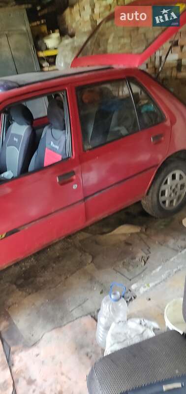 Хэтчбек Peugeot 205 1987 в 