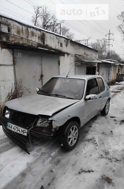 Хетчбек Peugeot 205 1986 в Києві