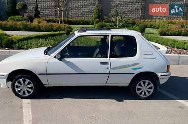 Хетчбек Peugeot 205 1988 в 